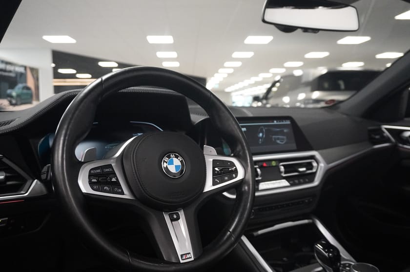 Bild 2 av BMW 430i Convertible Cab M Sport Fartpilot HiFi Elstolar