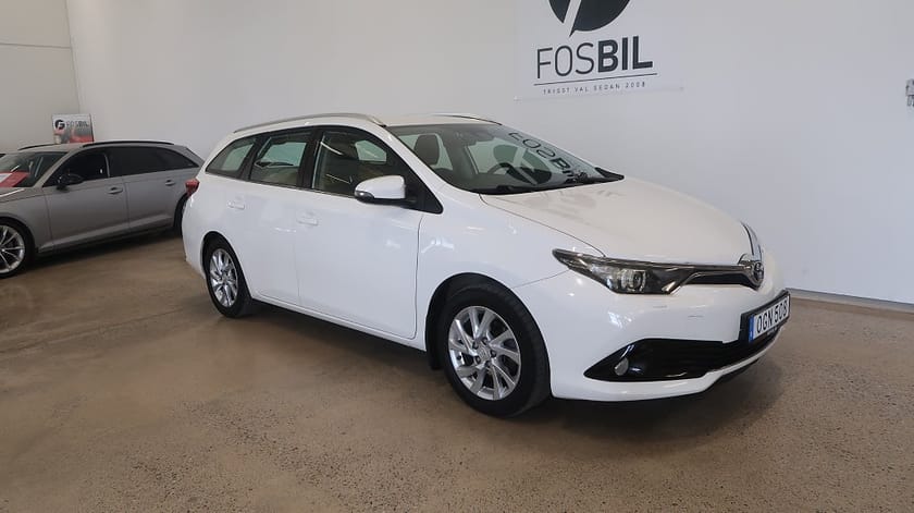 Bild 1 av Toyota Auris Touring Sports *RÄNTEKAMPANJ 3.45%* 1.2 Turbo Active Drag-Kamera-SoV