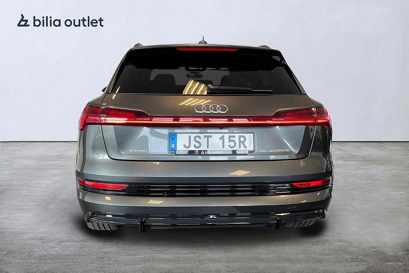 Bild 4 av Audi e-tron 55 quattro S Line 408hk / B&O Pano 360°kam Navi