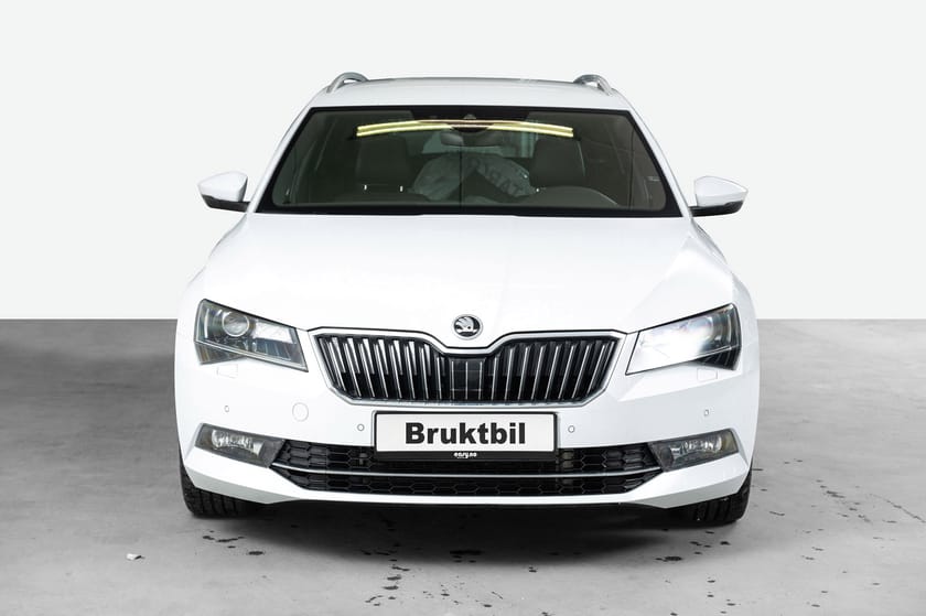 Bilde 3 av Škoda Superb Stasjonsvogn 2.0 TDI 4x4 L&K/Krok/Skinn/Canton/El.Stoler/Webasto++