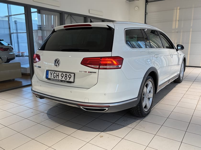 Bild 4 av Volkswagen Passat Alltrack 2.0 190hk tdi 4m  Aut/Drag