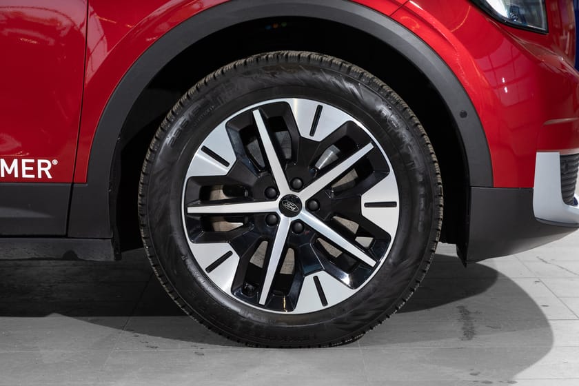 Bilde 5 av Ford Explorer EV Extended Range AWD LR/AWD/Premium/Panorama/Krok/Førerassistent/Varmepumpe