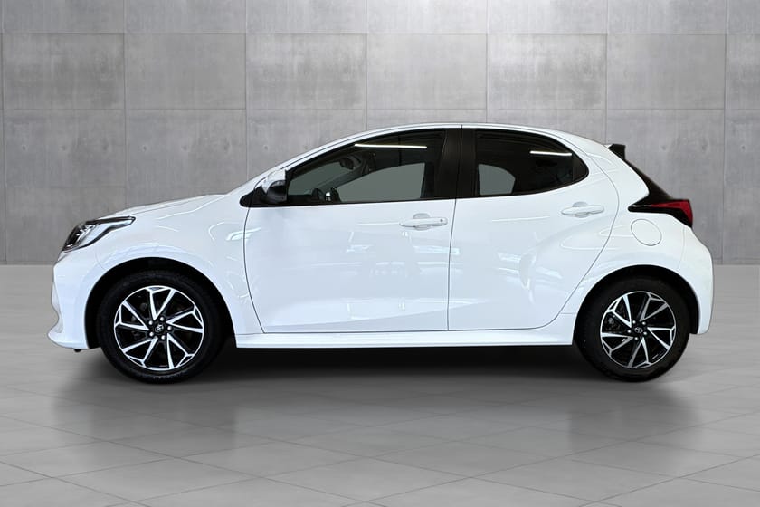 Bilde 2 av Toyota Yaris Hybrid 1.5 Bensin Automatgir Active Tech