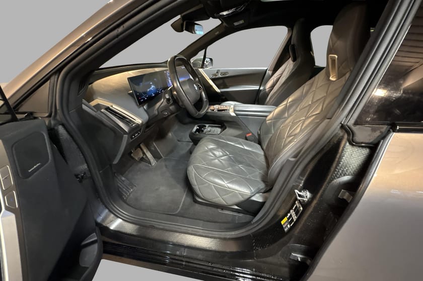 Bilde 5 av BMW iX xDrive50 Fully Charged, Sportspakke, H/K, SoftClose