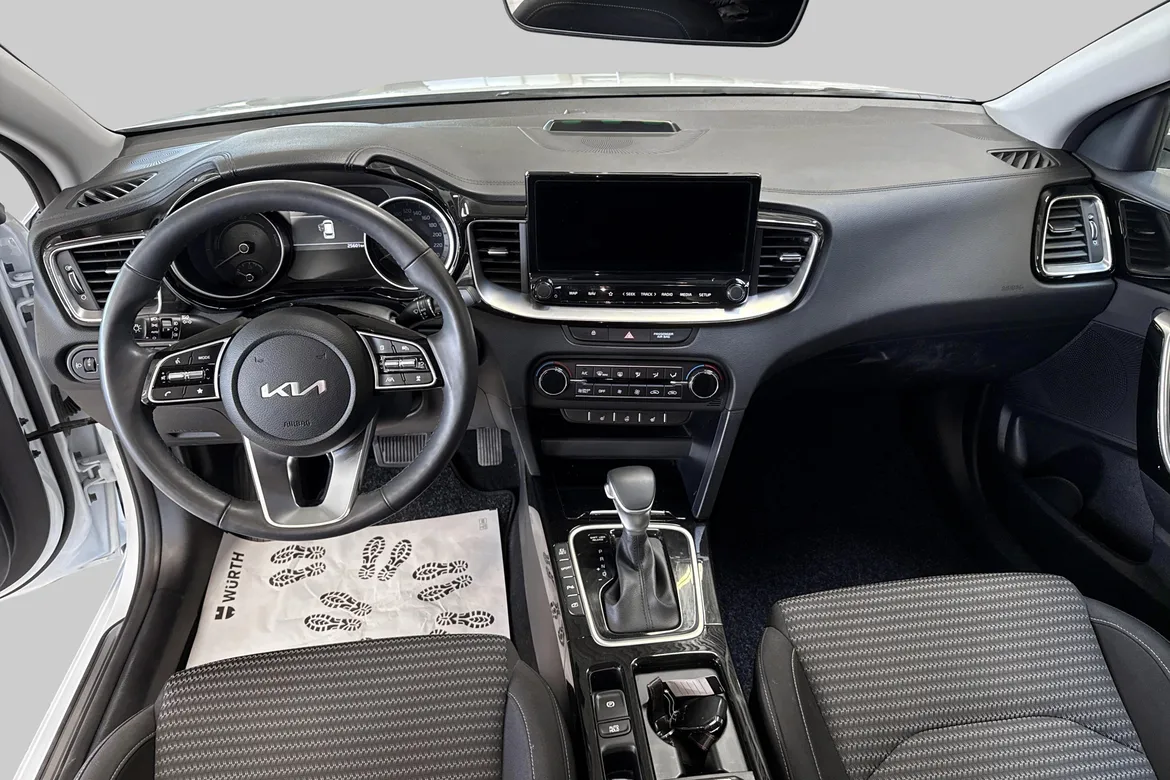 picture of a car