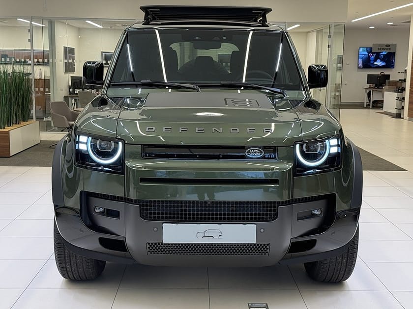 Bild 2 av Land Rover Defender P300e PHEV 110 X-Dynamic SE