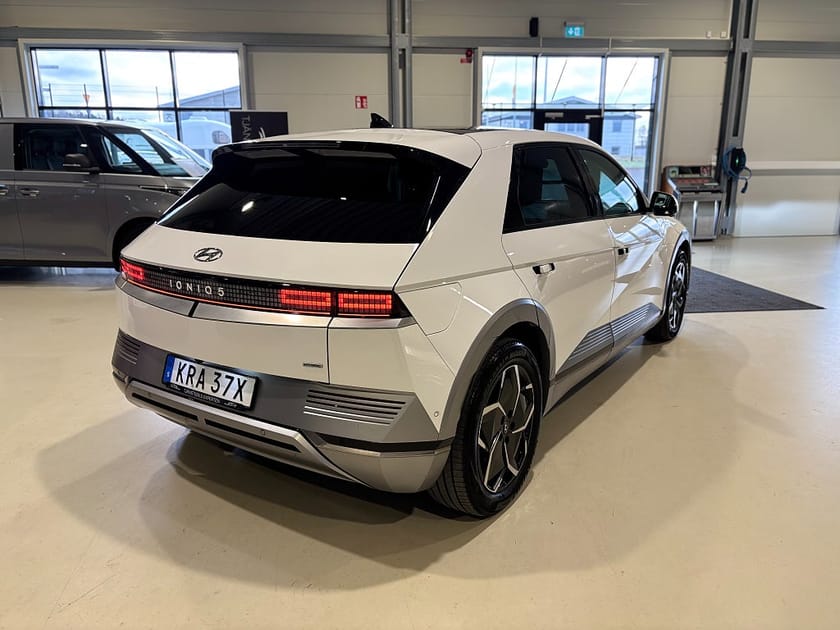 Bild 5 av Hyundai Ioniq 5 77.4 kWh AWD Advanced / Komfort Paket Plus / Soltak