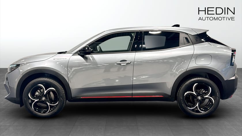 Bild 2 av Alfa Romeo Junior Ibrida SPECIALE privatleasing fr 3995 kr/mån