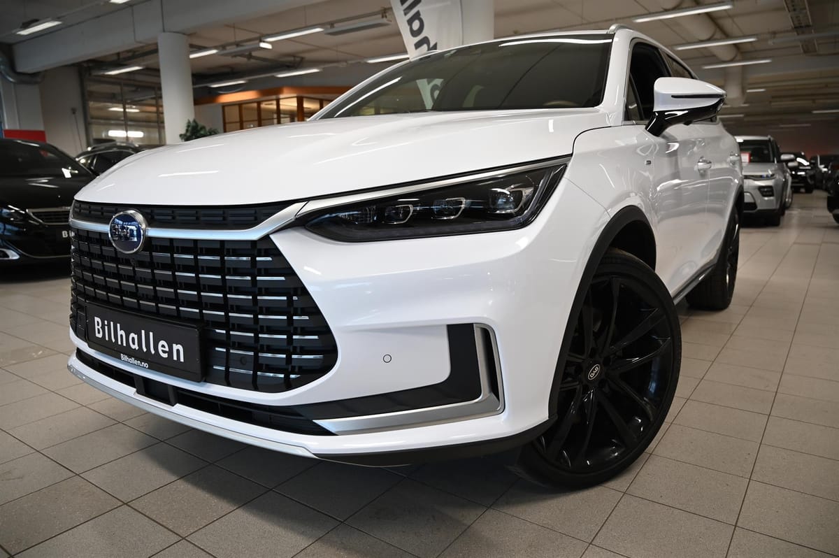 BYD Tang EV AWD (ED78900) - Drive