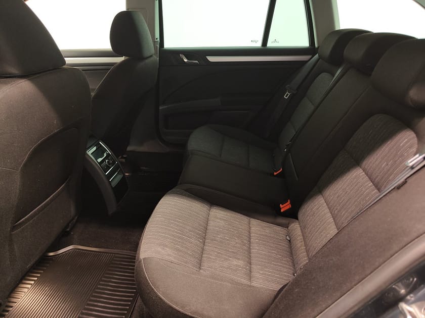 Bild 5 av Škoda Superb Kombi Skoda 1.8 TSI 4x4 Elegance