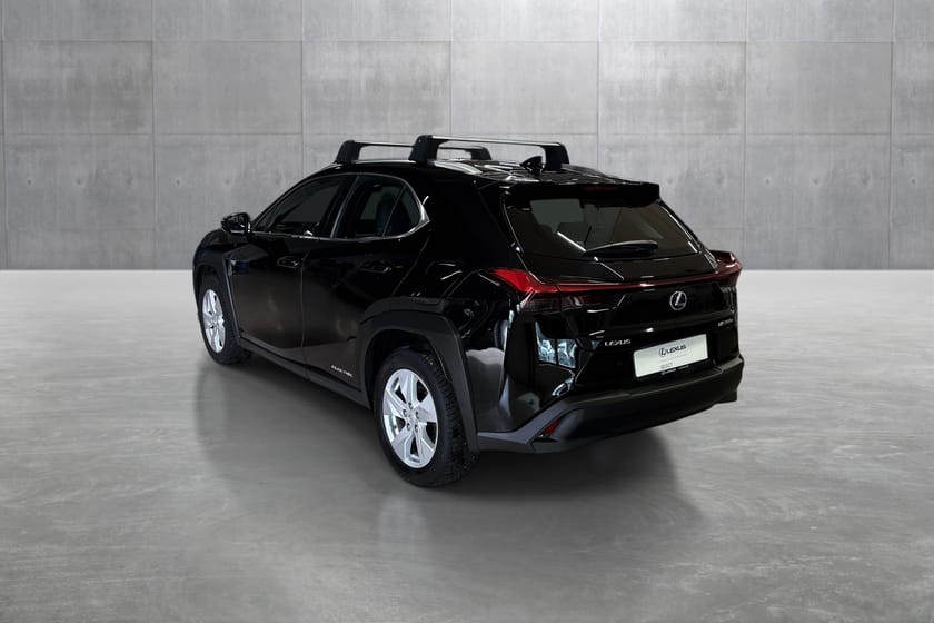 Bilde 3 av Lexus UX 300e Premium 311km WLTP skinnseter ++