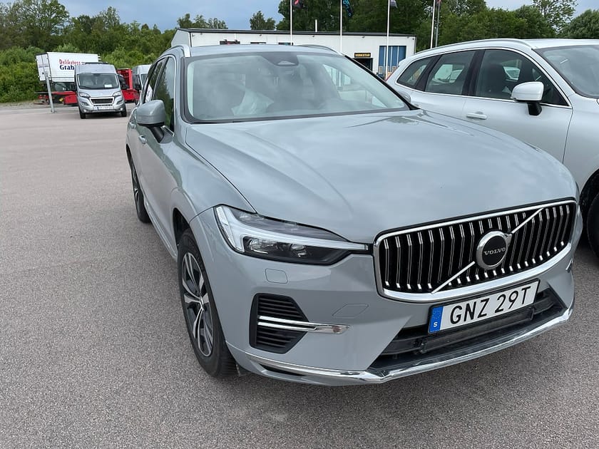 Bild 2 av Volvo XC60 T6 Recharge Core Bright plug in AWD 350HK 4x4 Panorama