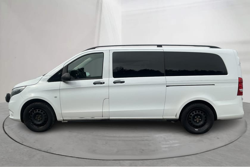 Bild 2 av Mercedes-Benz Vito Tourer 116 CDI 4x4 3.2t 4MATIC (163hk) 9-sits Läderinr