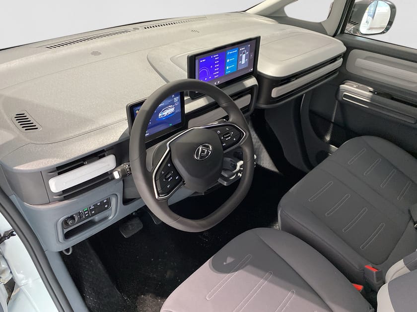 Bild 2 av Maxus e-Deliver 5 L1H1 TECH PLUS 64 kWh 335km DEMO