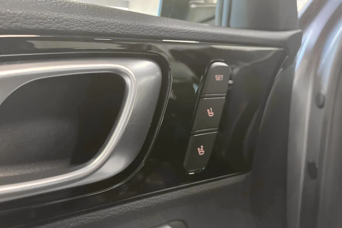 picture of a car