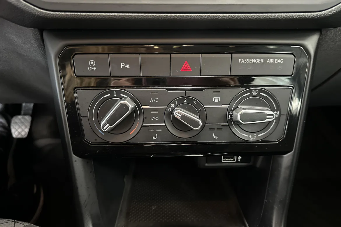 picture of a car