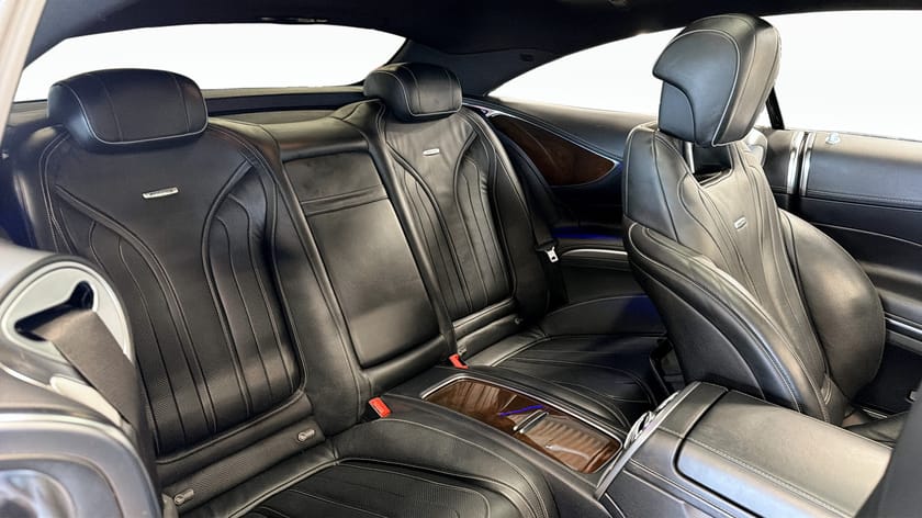 Bild 5 av Mercedes-Benz S 63 AMG 4MATIC Coupé 585hk SV-Såld Pano Navi