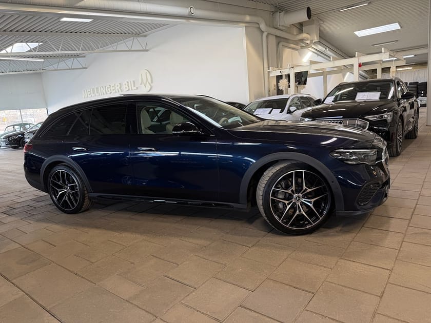 Bild 2 av Mercedes-Benz E 300 d e 4MATIC All-Terrain E300 de PREMIUM PLUS PANORAMA