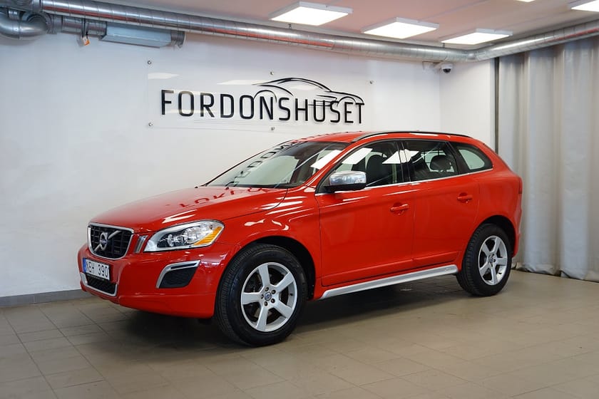 Bild 1 av Volvo XC60 D4 163HK AWD GEARTRONIC R-DESIGN | DRAGKROK