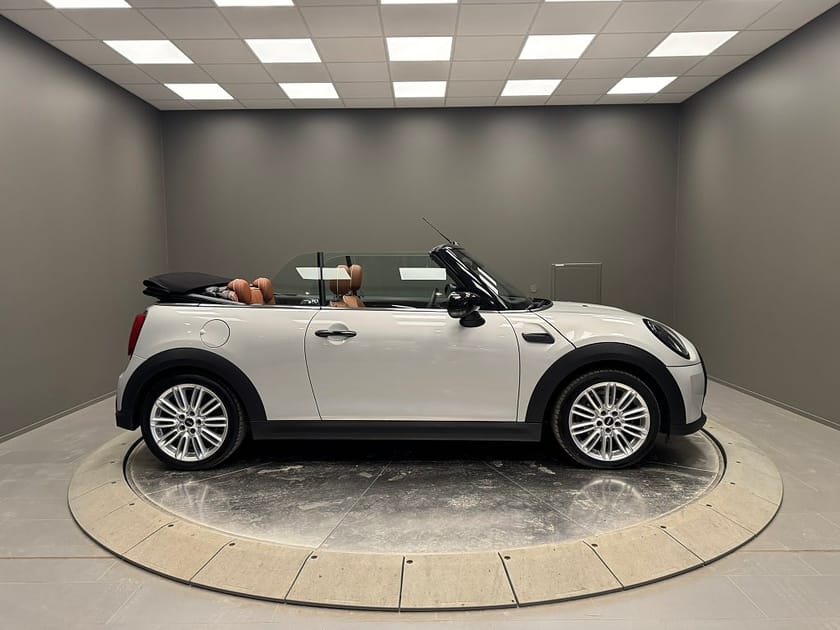 Bild 5 av MINI Cooper Convertible Farthållning med bromsfunkt.