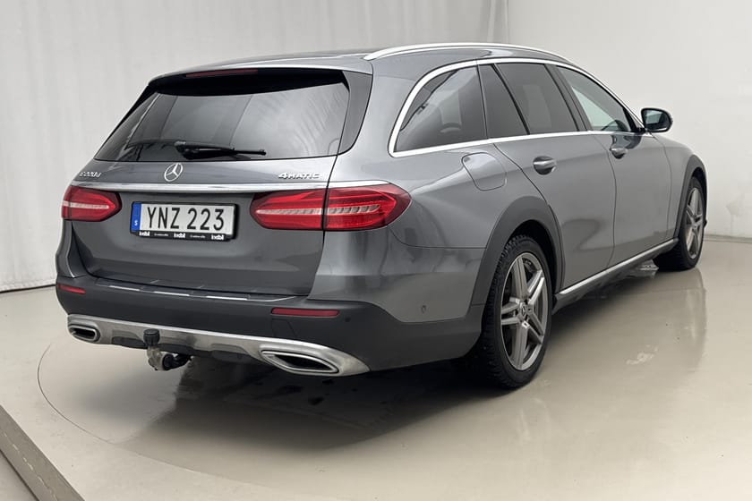 Bild 3 av Mercedes-Benz E 220 d 4MATIC All-Terrain Kombi Avantgarde