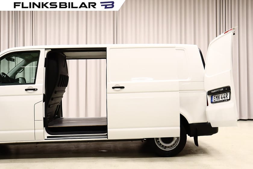 Bild 3 av Volkswagen Transporter DSG 150HK L2|LED|Drag|Värmare|Momsbil