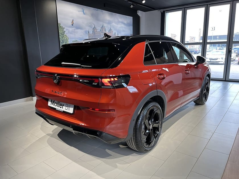 Bild 5 av Volkswagen T-Roc R-LINE 1.5 ETSI 150 HK DSG7