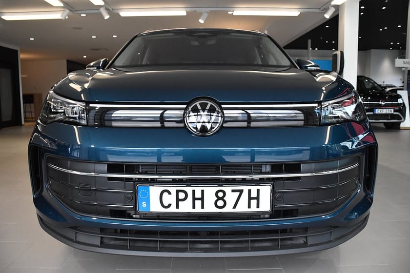 Bild 3 av Volkswagen Tiguan eHybrid Life 204 hk **130 km räckvidd**