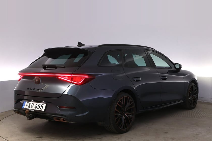 Bild 5 av CUPRA Leon Sportstourer e-Hybrid Drag Kamera AdapFart
