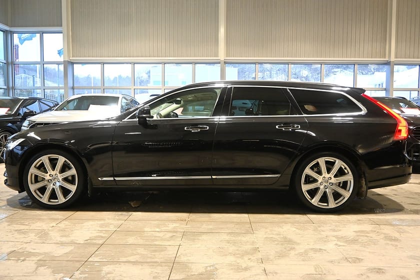 Bild 2 av Volvo V90 D4 AWD Inscription Aktiv Chassi Pano Drag