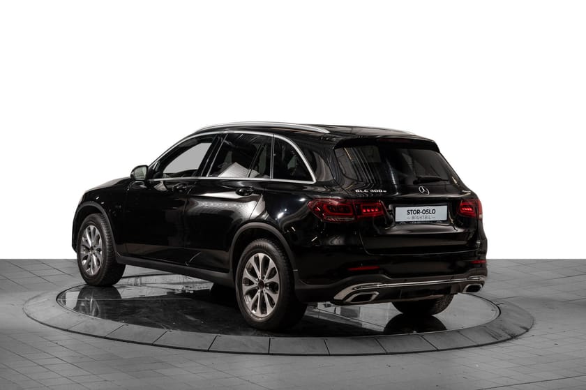 Bilde 2 av Mercedes-Benz GLC 300 e 4MATIC 300e 320hk aut. AMG/ACC/Navi/Hengerfeste
