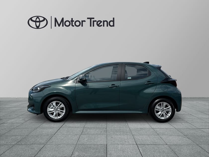 Bild 3 av Toyota Yaris Hybrid 115 CVT,116hk,Komfortpkt,1.200mil