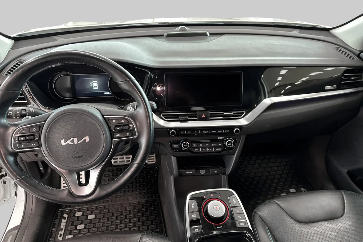 picture of a car
