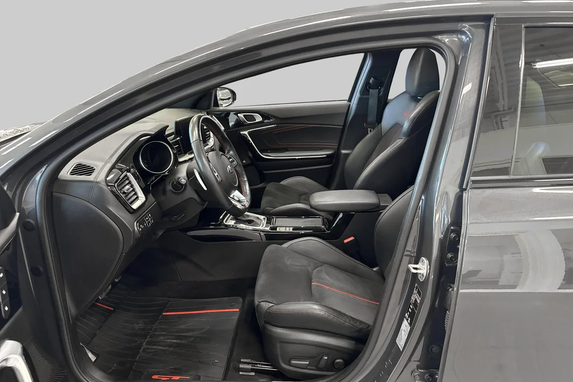 picture of a car