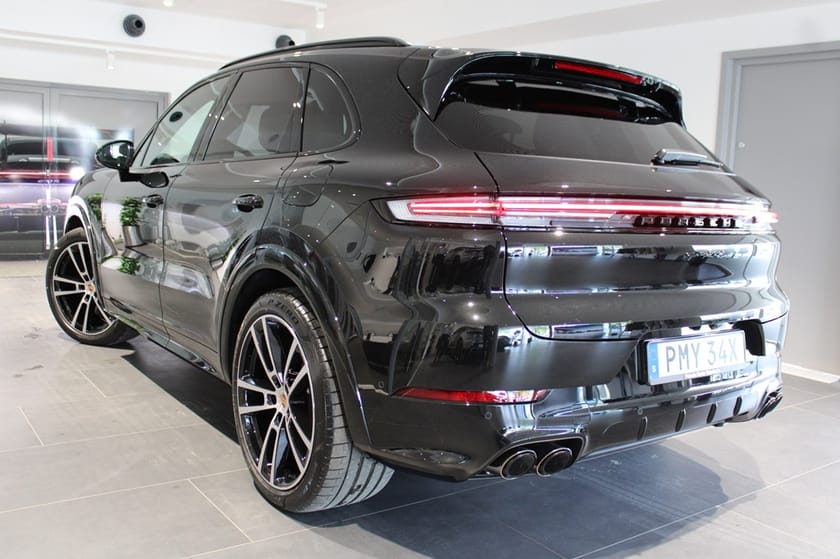 Bild 3 av Porsche Cayenne E-Hybrid BLACK EDITION