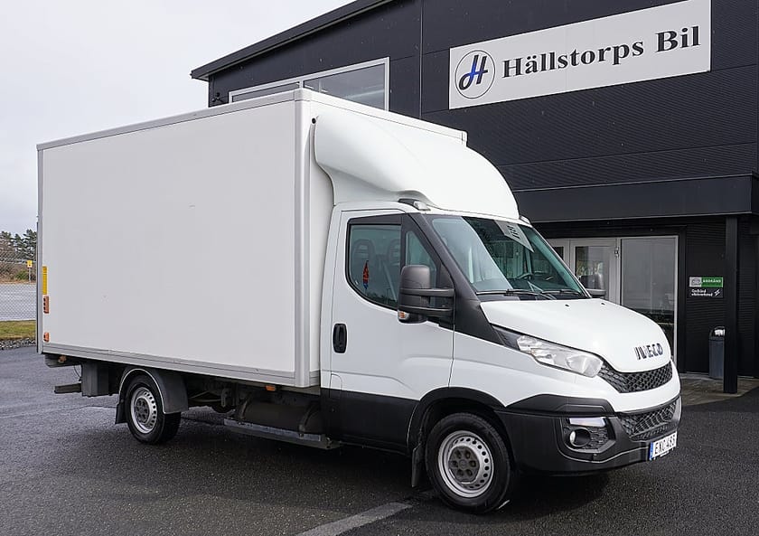 Bild 1 av Iveco Daily 35-140 NP Chassi Cab 3.0 BAKGAVELLYFT/NYA GASTANKAR
