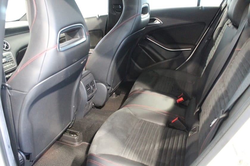 Bild 5 av Mercedes-Benz A 220 CDI 4MATIC AMG Line