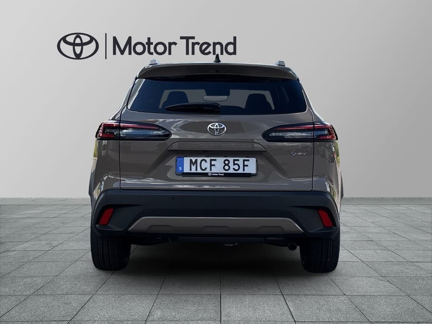 Bild 4 av Toyota Corolla Cross Hybrid AWD-i 2,0 EXECUTIVE  PANORAMA SKINN V-HJUL
