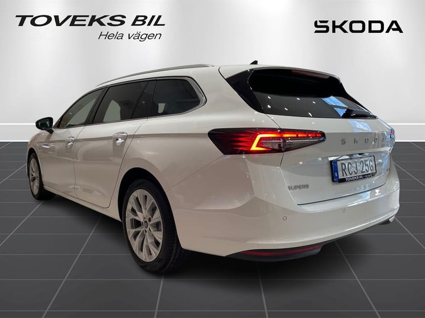 Bild 3 av Škoda Superb Kombi COMBI SELECTION 2,0 TDI 193 HK 7 VXL DSG 4X