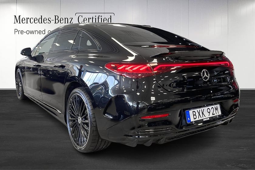 Bild 4 av Mercedes-Benz EQE 350+ AMG Line|Luftfjädring|Drag|Burmester
