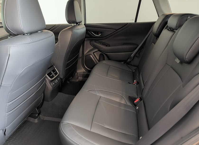 Bild 4 av Subaru Outback Limited 4WD *Hugobil Edition 75år*