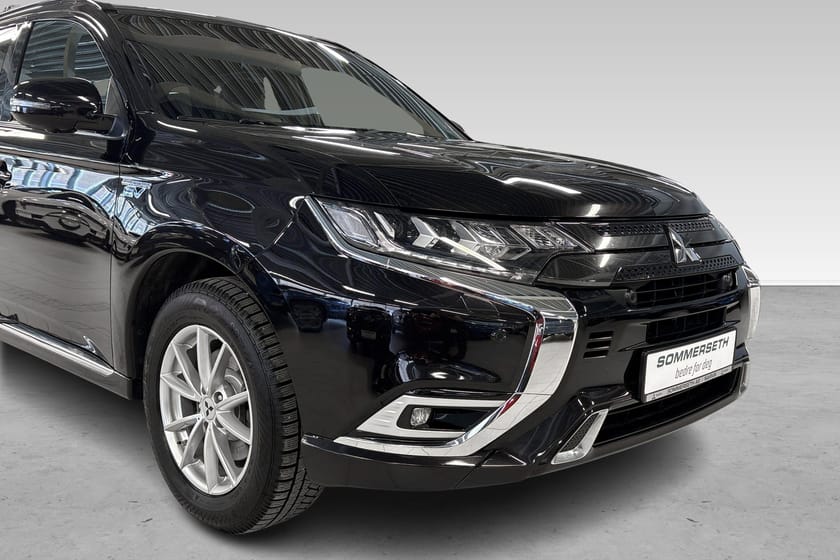 Bilde 2 av Mitsubishi Outlander PHEV ACC/360kamera/Hengerfeste/Varme ratt/Norsk bil +++