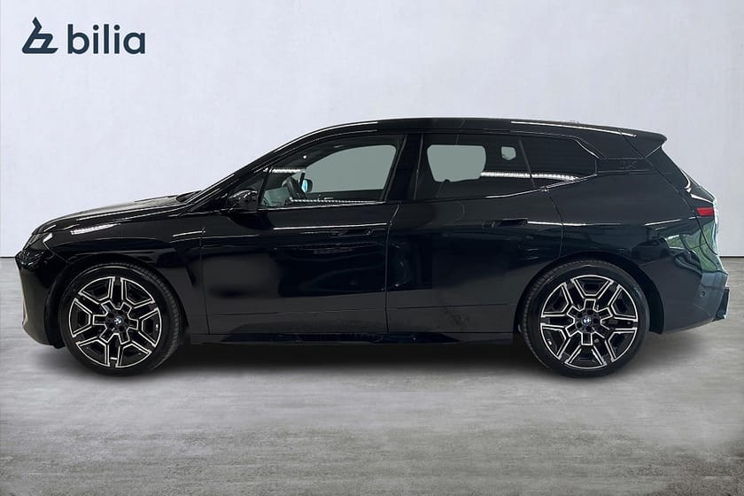 Bild 3 av BMW iX xDrive60 xDrive 60 M-Sport | Charged | Innovation | Drag | 360