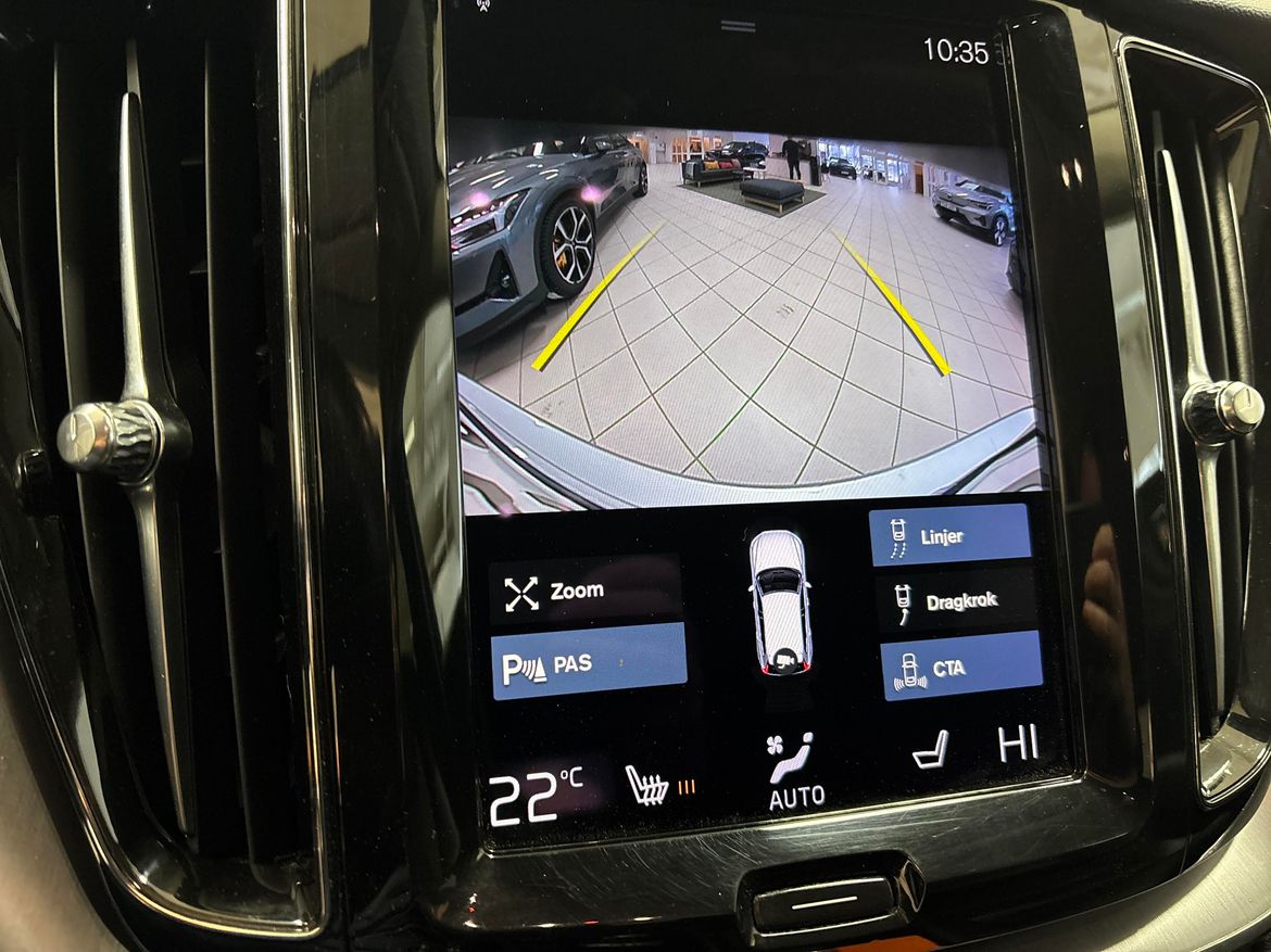 Volvo XC60 2021 - miniatyr 11