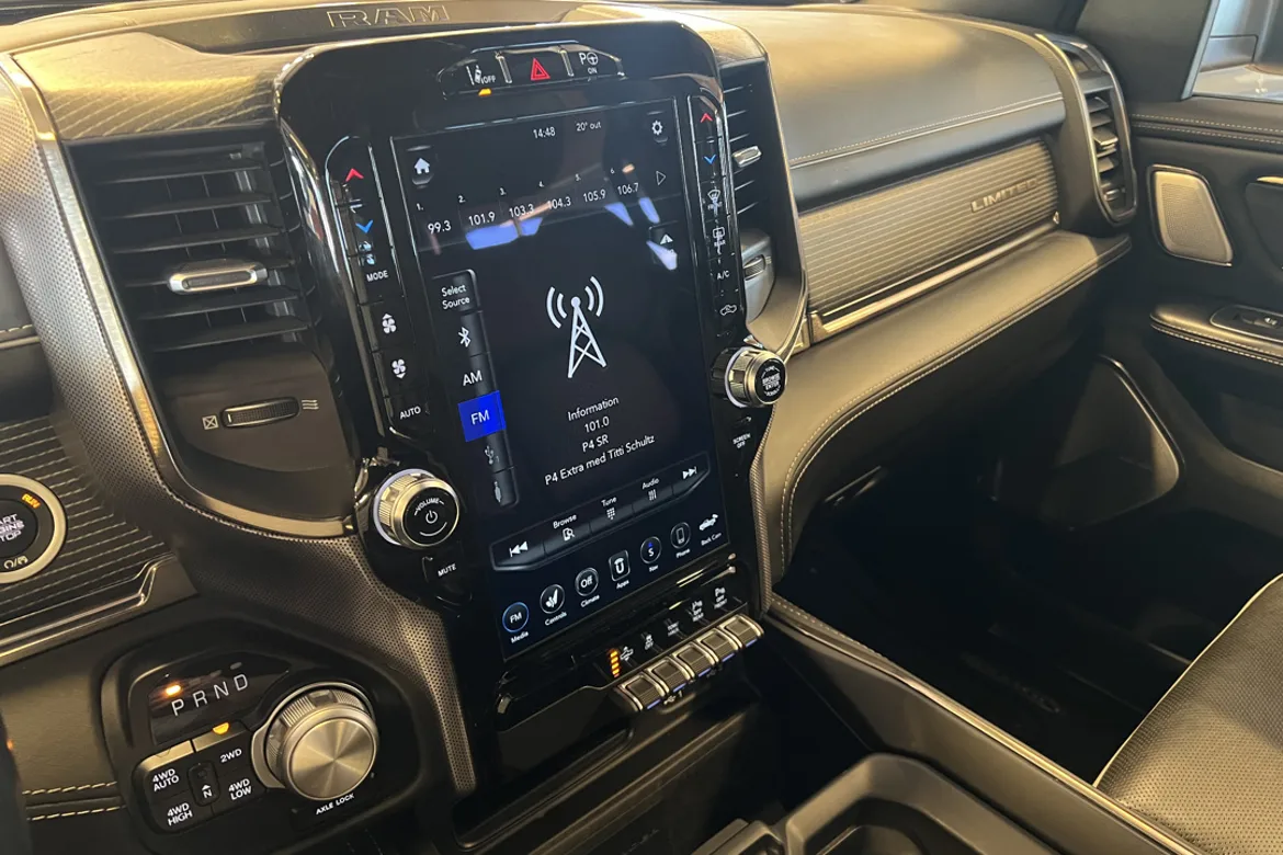 RAM 1500 Crew Cab