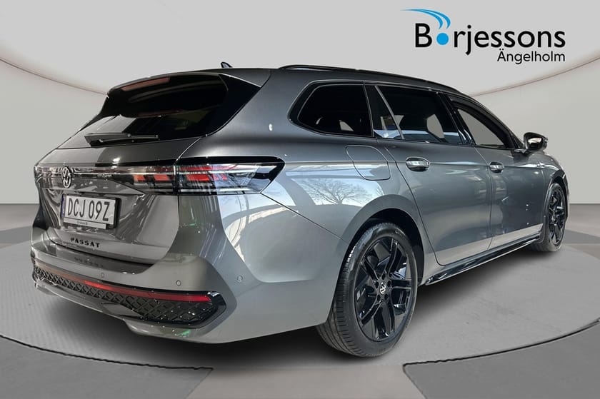 Bild 3 av Volkswagen Passat Sportscombi R-line Black TDI 193HK 4MOTION DSG