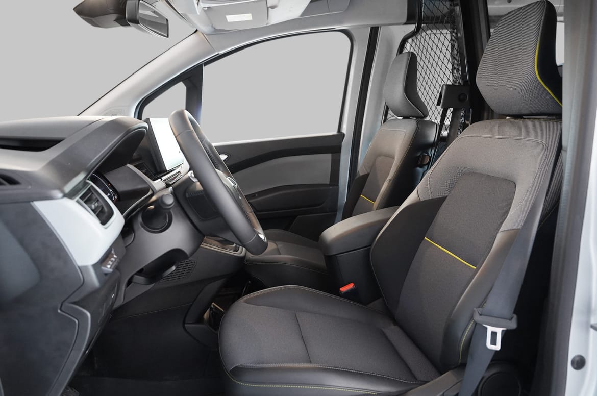 Renault Kangoo E-Tech, 122hp, 2022