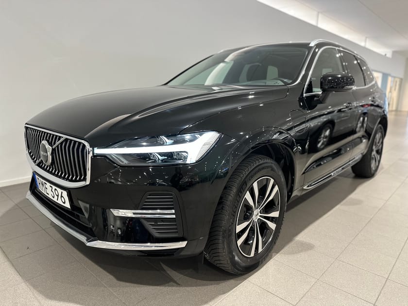 Bild 1 av Volvo XC60 Recharge T6 Core Edition, Dragkrok, Panoramatak