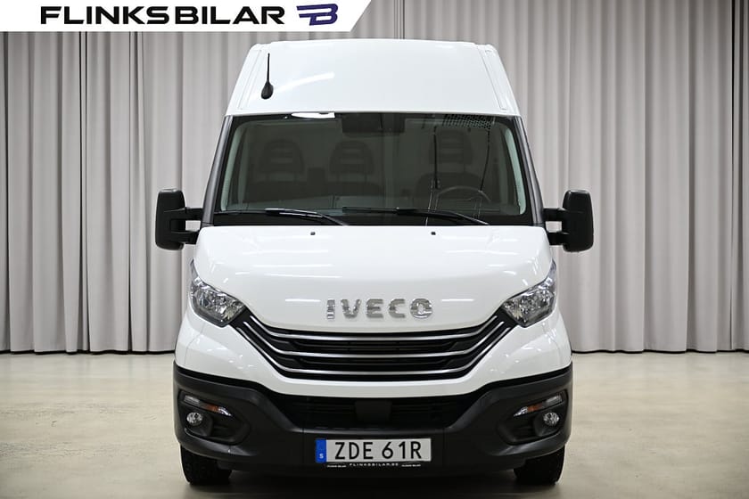 Bild 5 av Iveco Daily 35-140 Van 2.3 JTD Hi-Matic 136HK XXL-Skåp|Automat||3.5ton-drag
