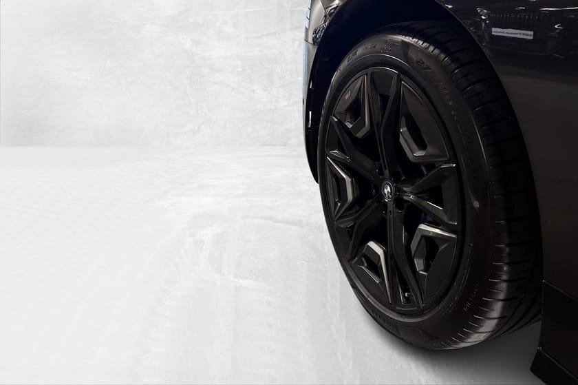 Bilde 2 av BMW iX xDrive40 FullyCharged Krok, Panorama, LaserLys, H/K